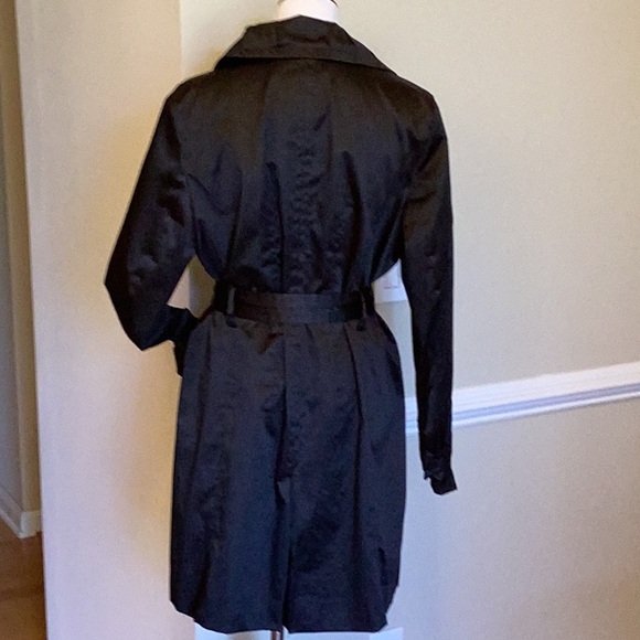 Esprit Outerwear slightly shiny black trench style raincoat.  Size large.  EUC - Picture 5 of 11